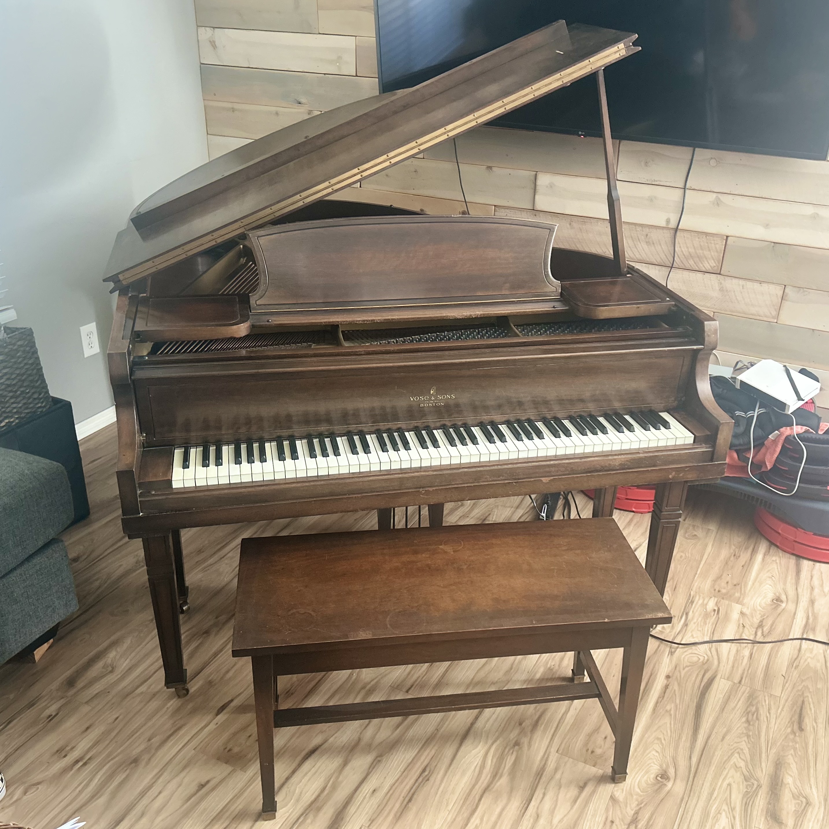 Vose & Sons Boston baby grand piano Baby grand piano 99763 