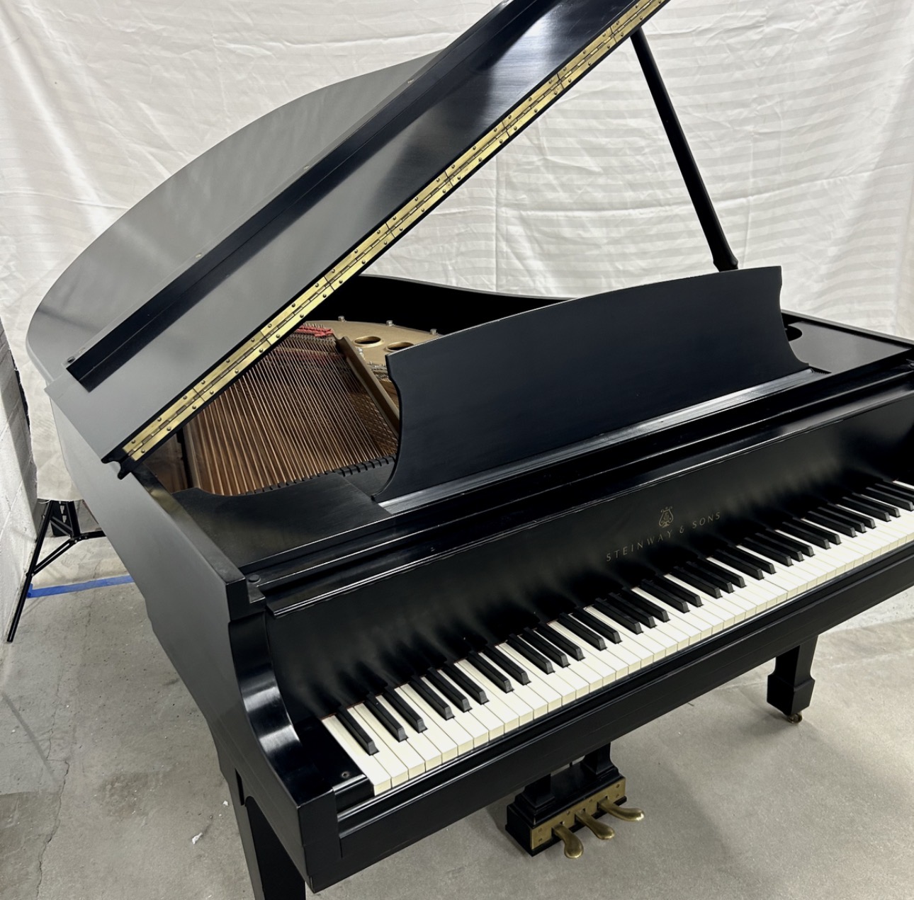 1980 Steinway & Sons Model M Grand Piano