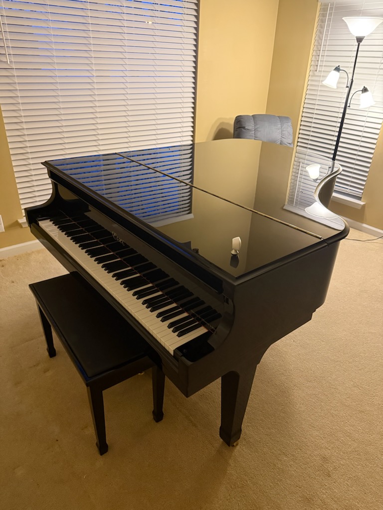 Essex Grand Piano Model EGP173
