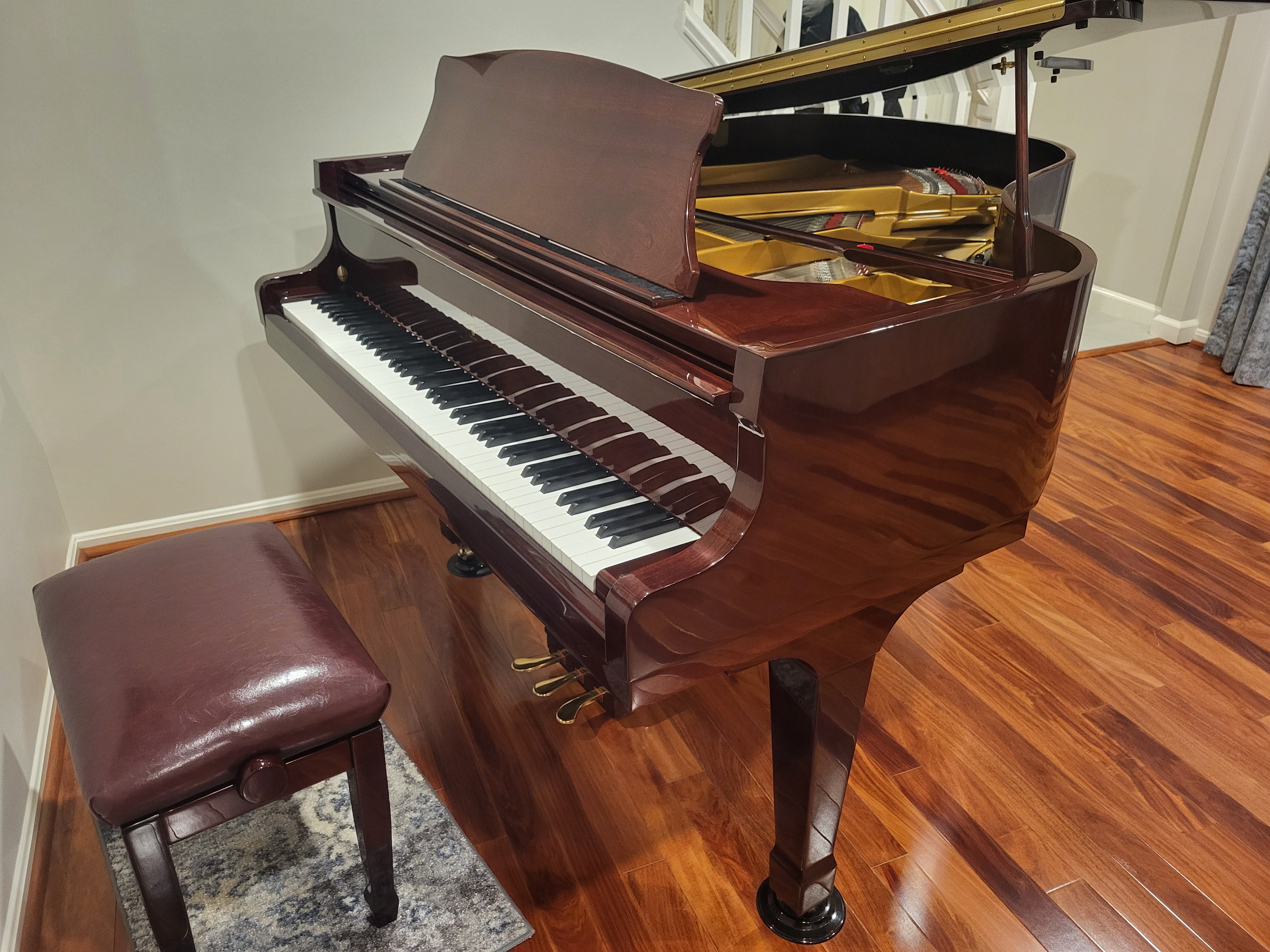 Hardman Grand Piano in Excellent Condition