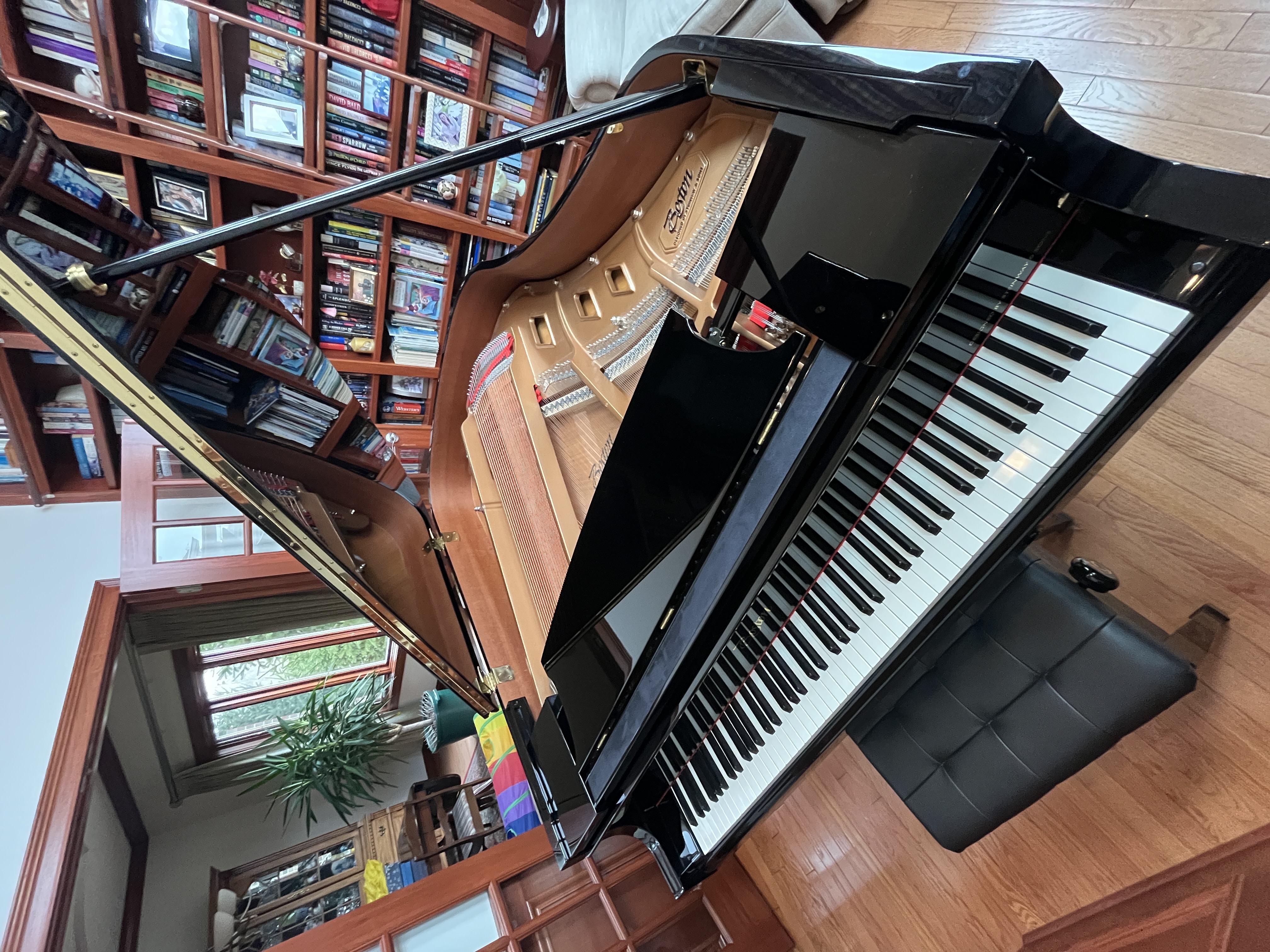 Like New Boston GP156