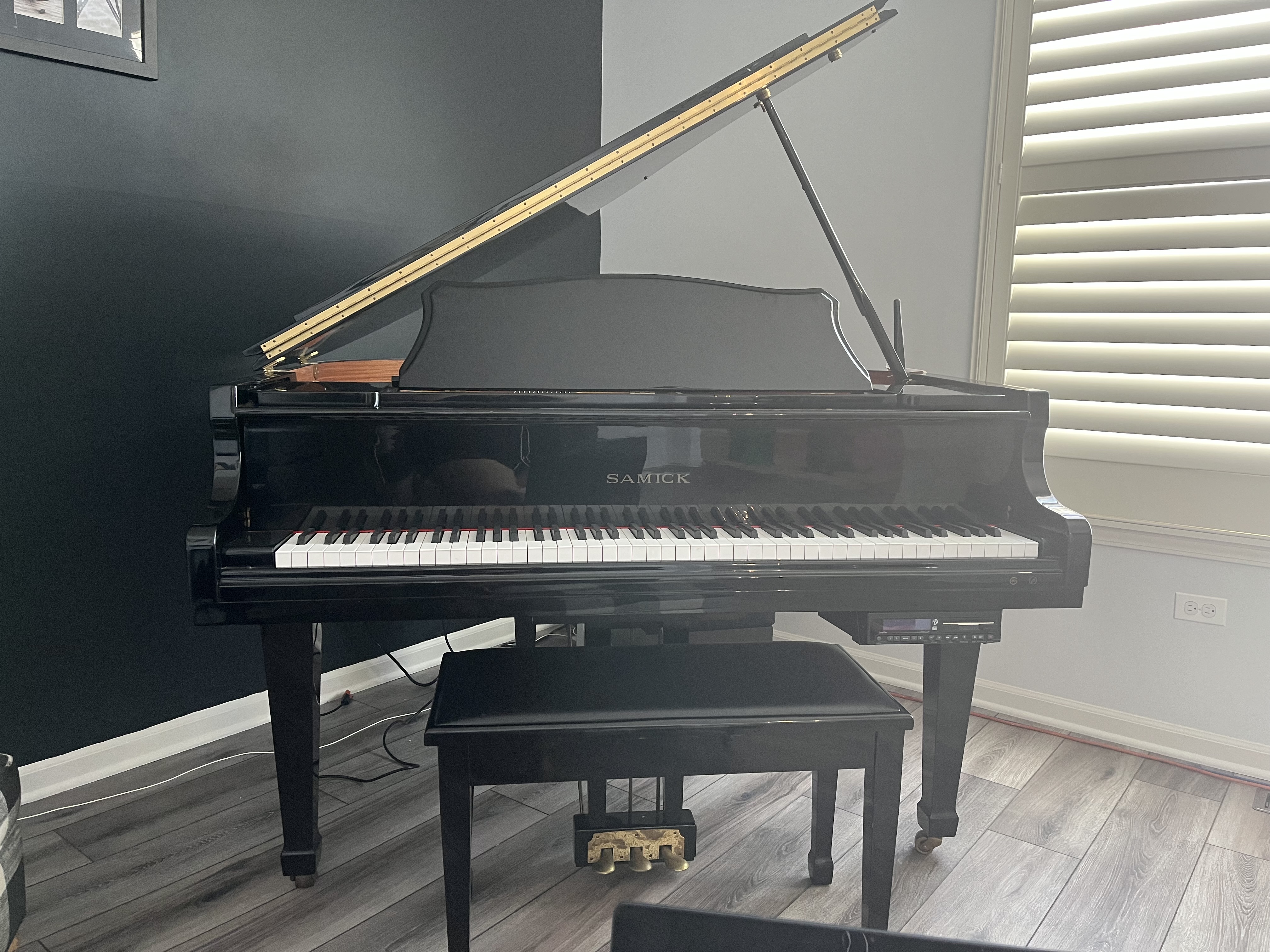 player piano with disc's