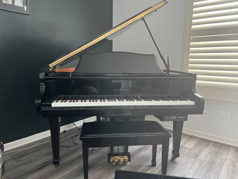 player piano with disc's