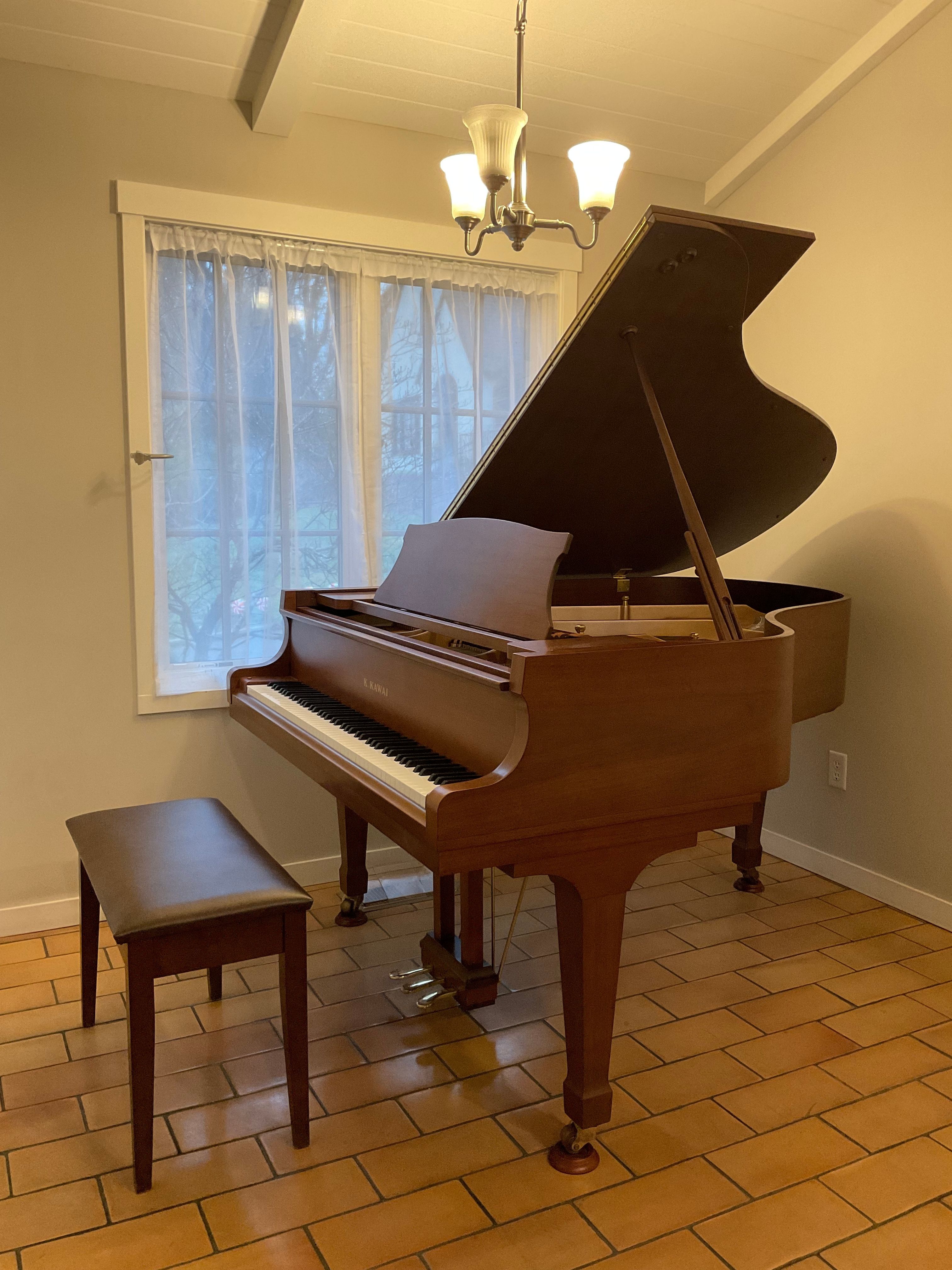 Kawai KG-2A 5'10" Satin Walnut Grand – Concert Pianist Owned