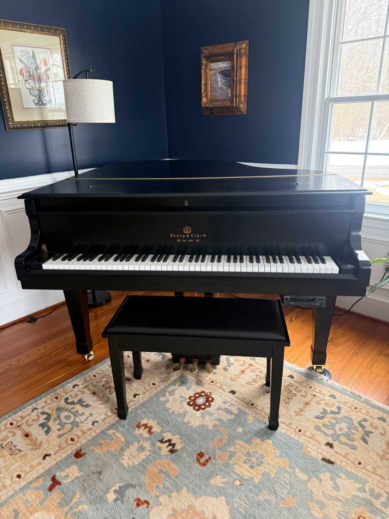 Story & Clark 5' baby grand with QRS Pianomation