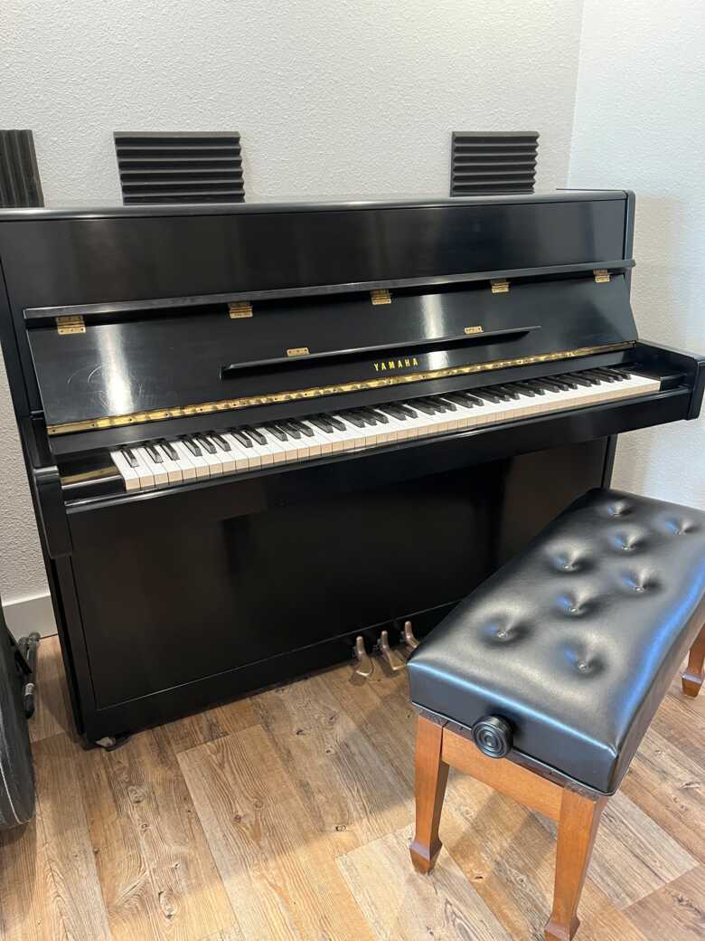 1977 Yamaha M1 Console Piano - Excellent Condition - One Own