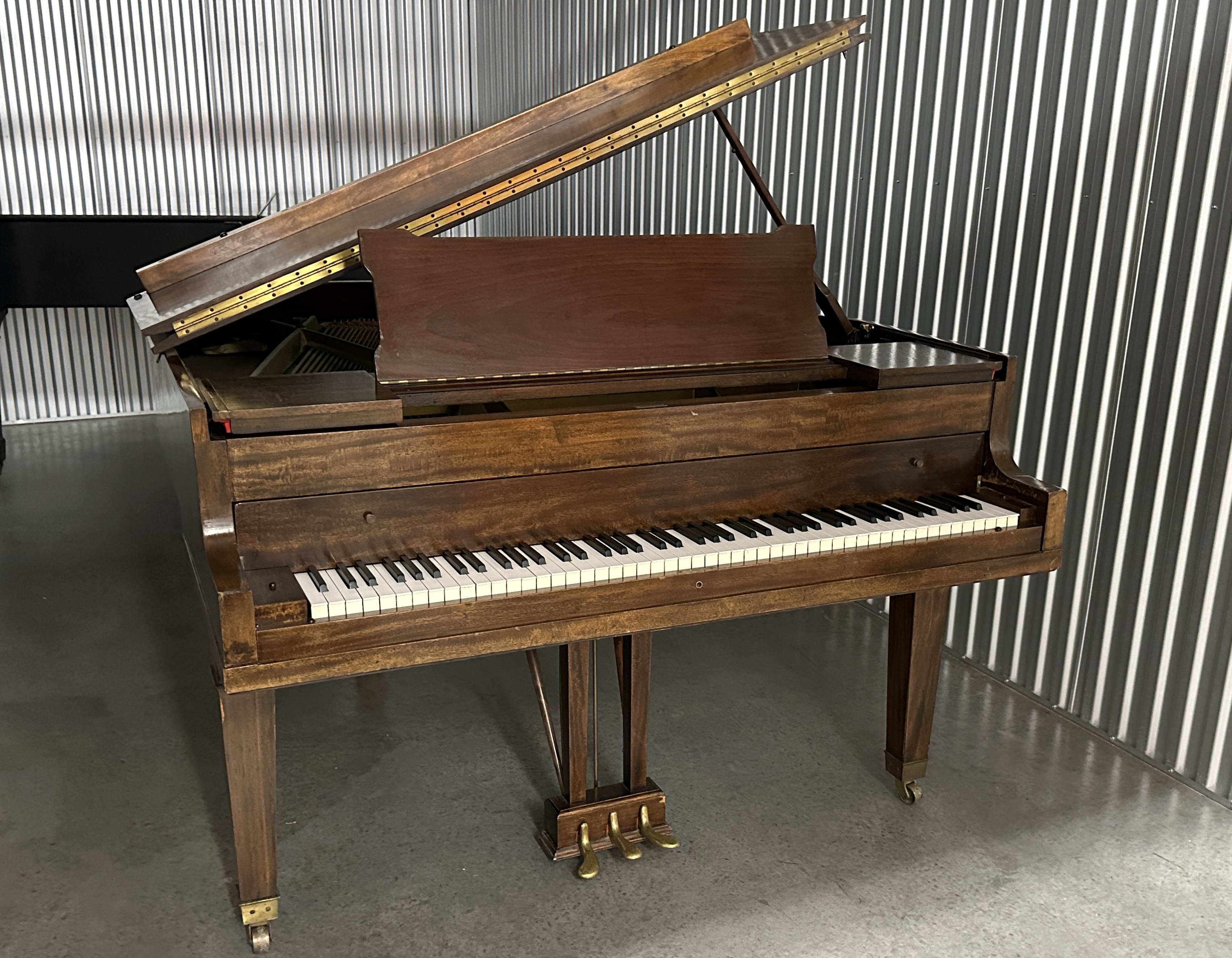 Baldwin Baby Grand Piano (Model M)