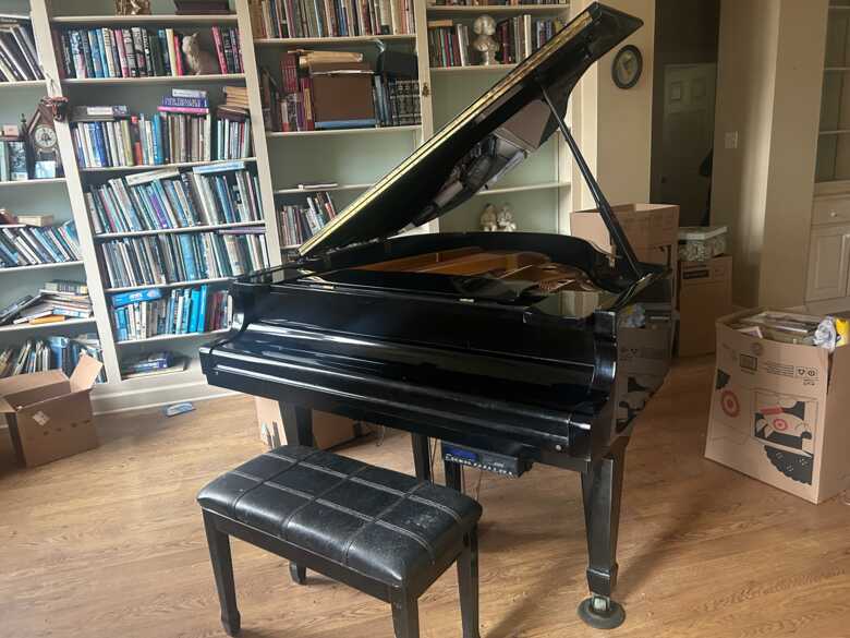 Includes installed disk player for self play