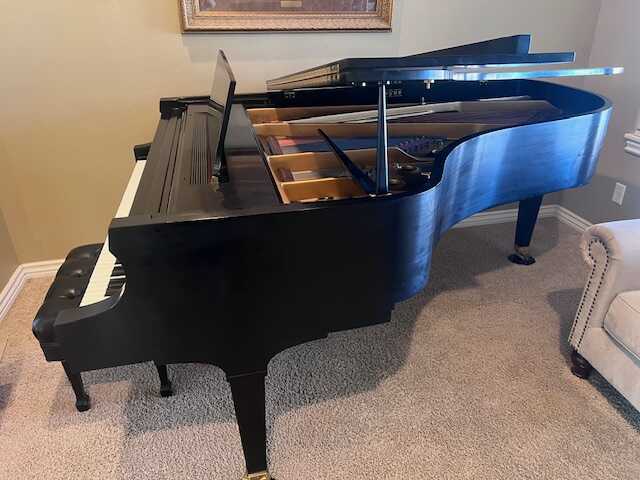 Baldwin - 7' Grand Piano