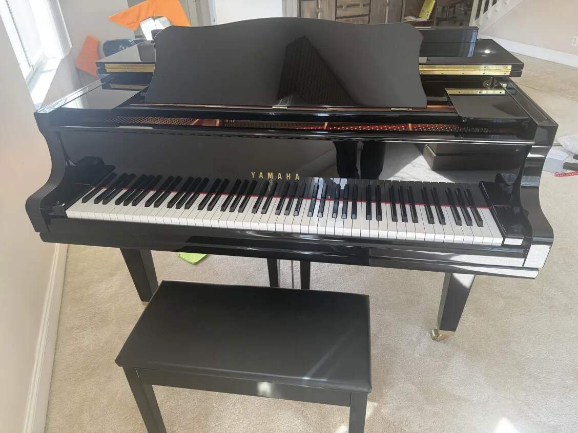 Yamaha GC1 Baby Grand Piano (2021) – Pristine Condition