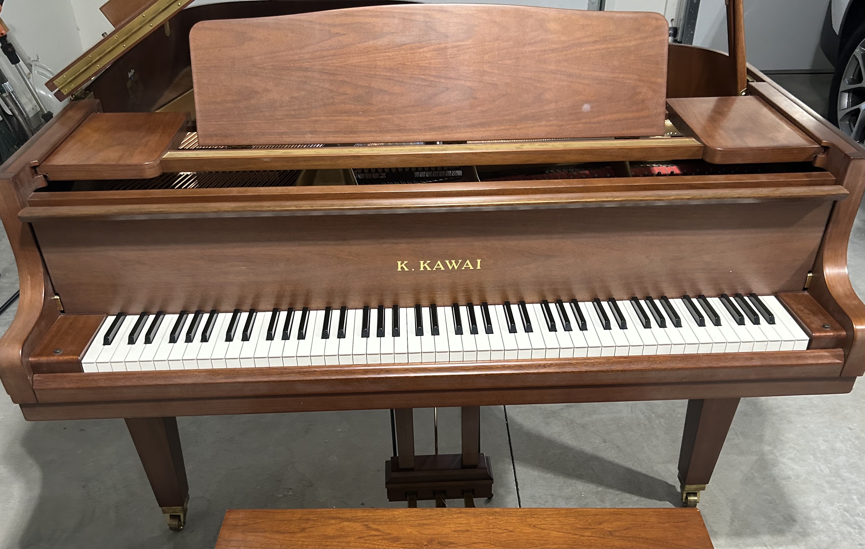 Very clean baby grand, One owner Sounds great