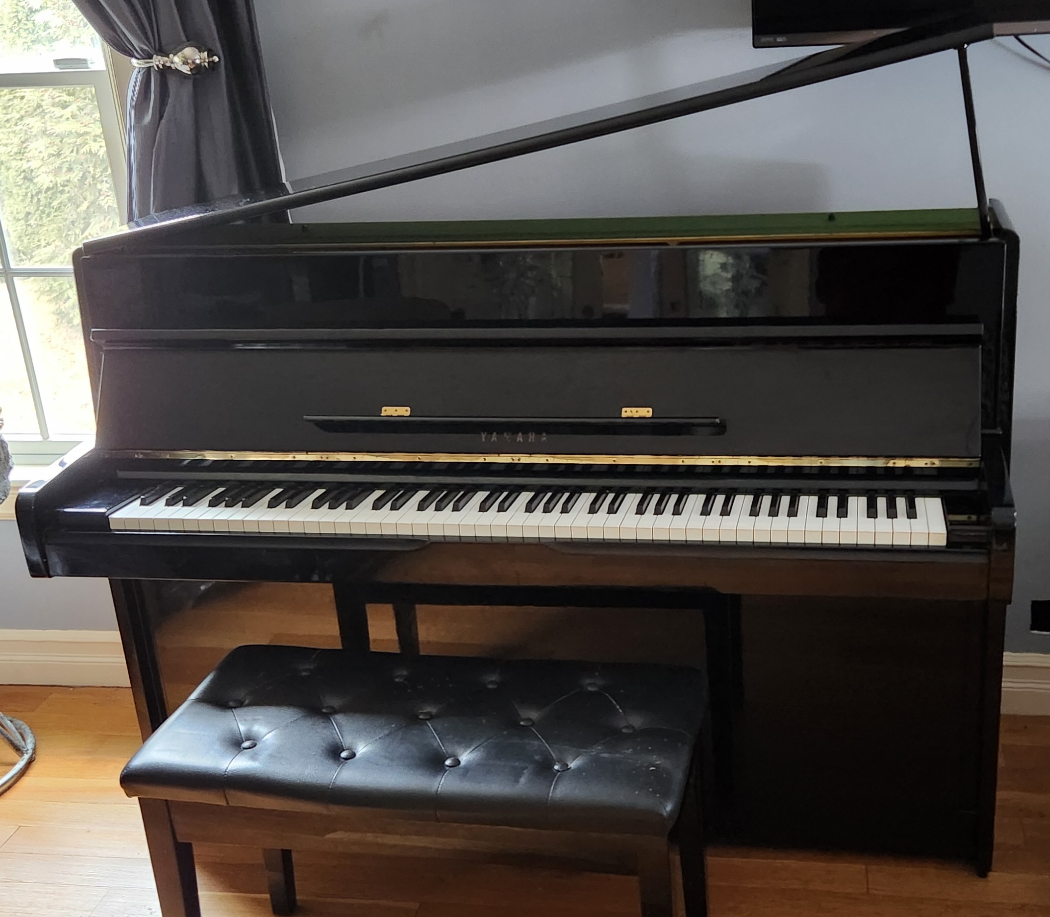 Yamaha Upright Piano