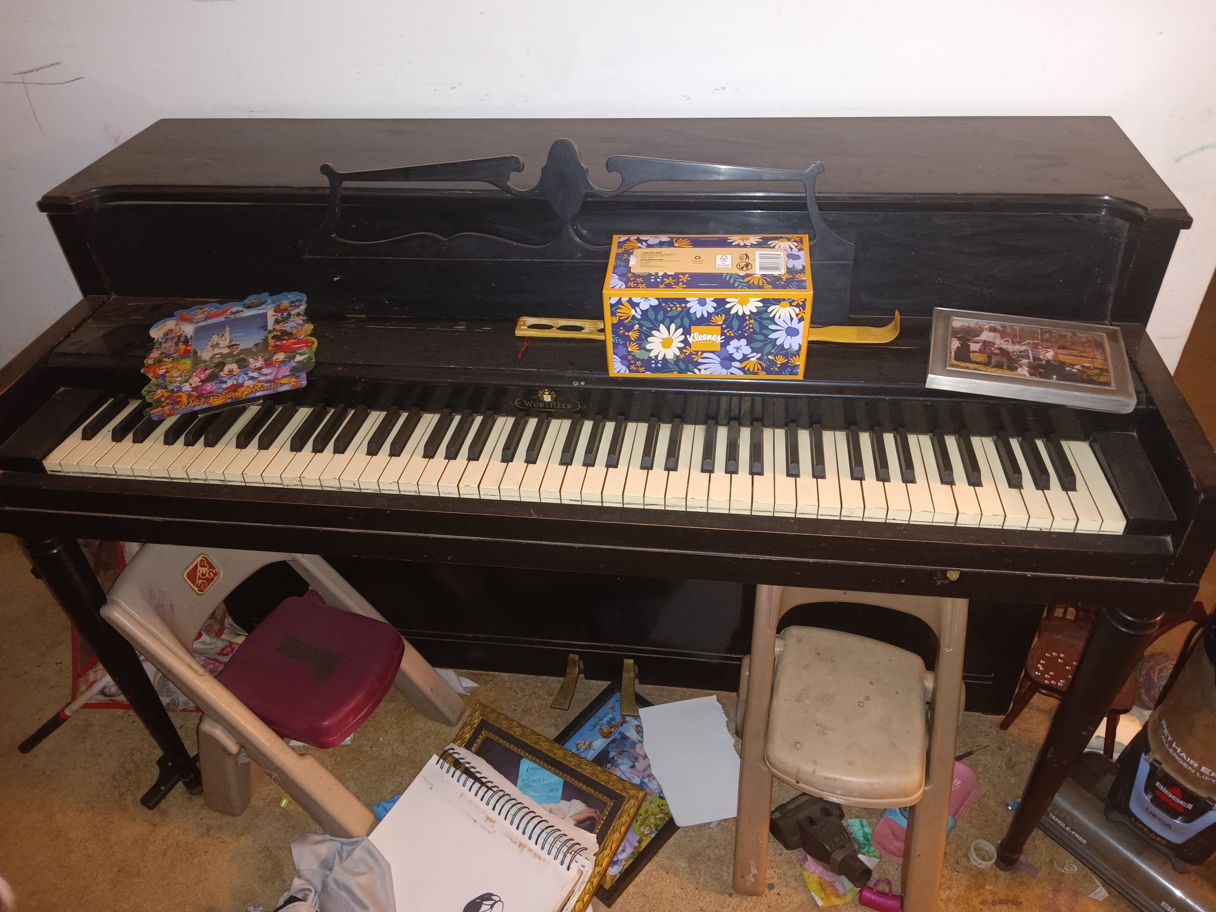 Upright piano Wurlitzer 