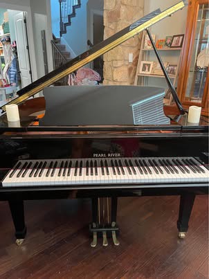 Pearl River Baby Grand 