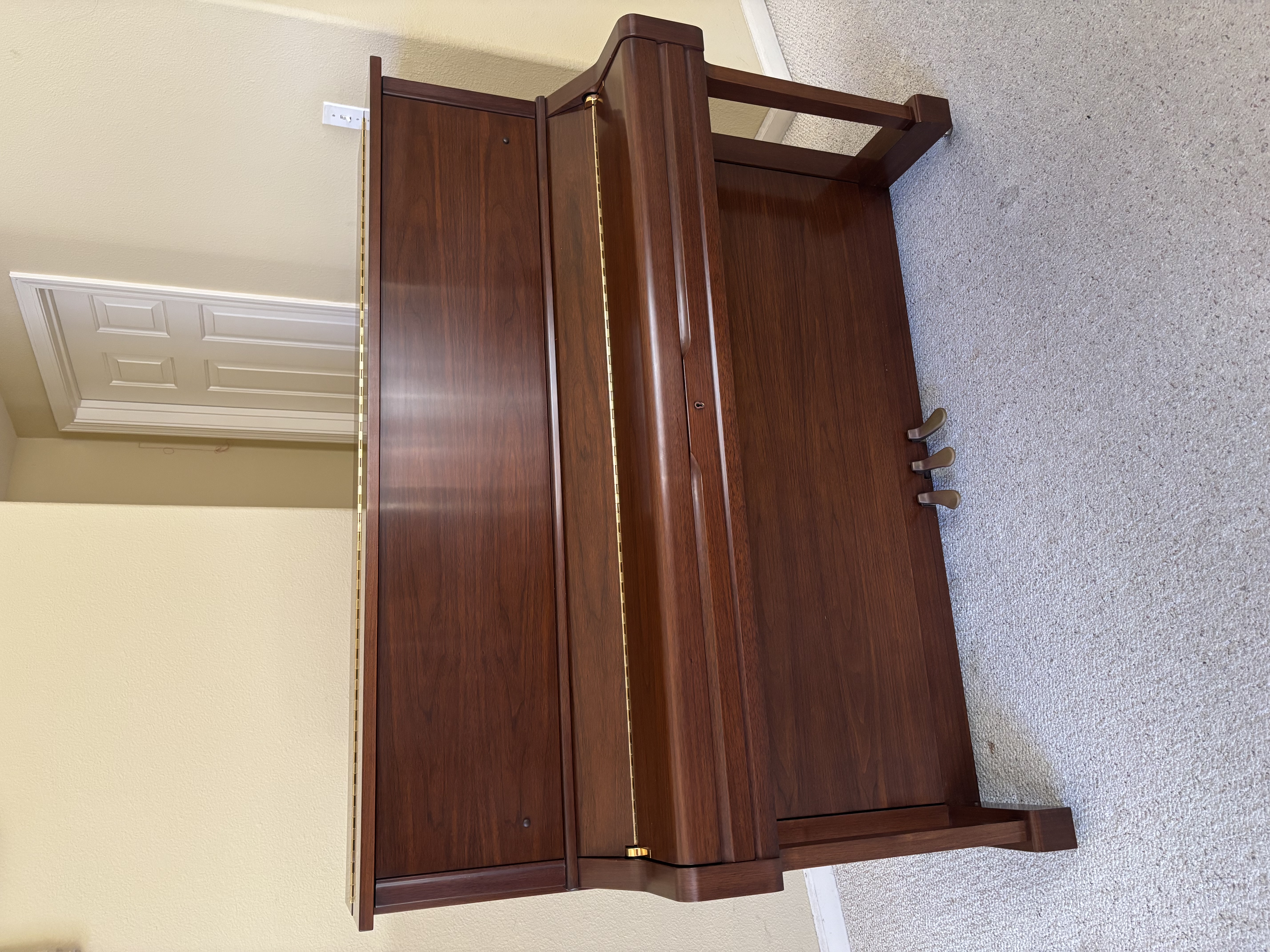 Yamaha U1 Mahogany, excellent condition 