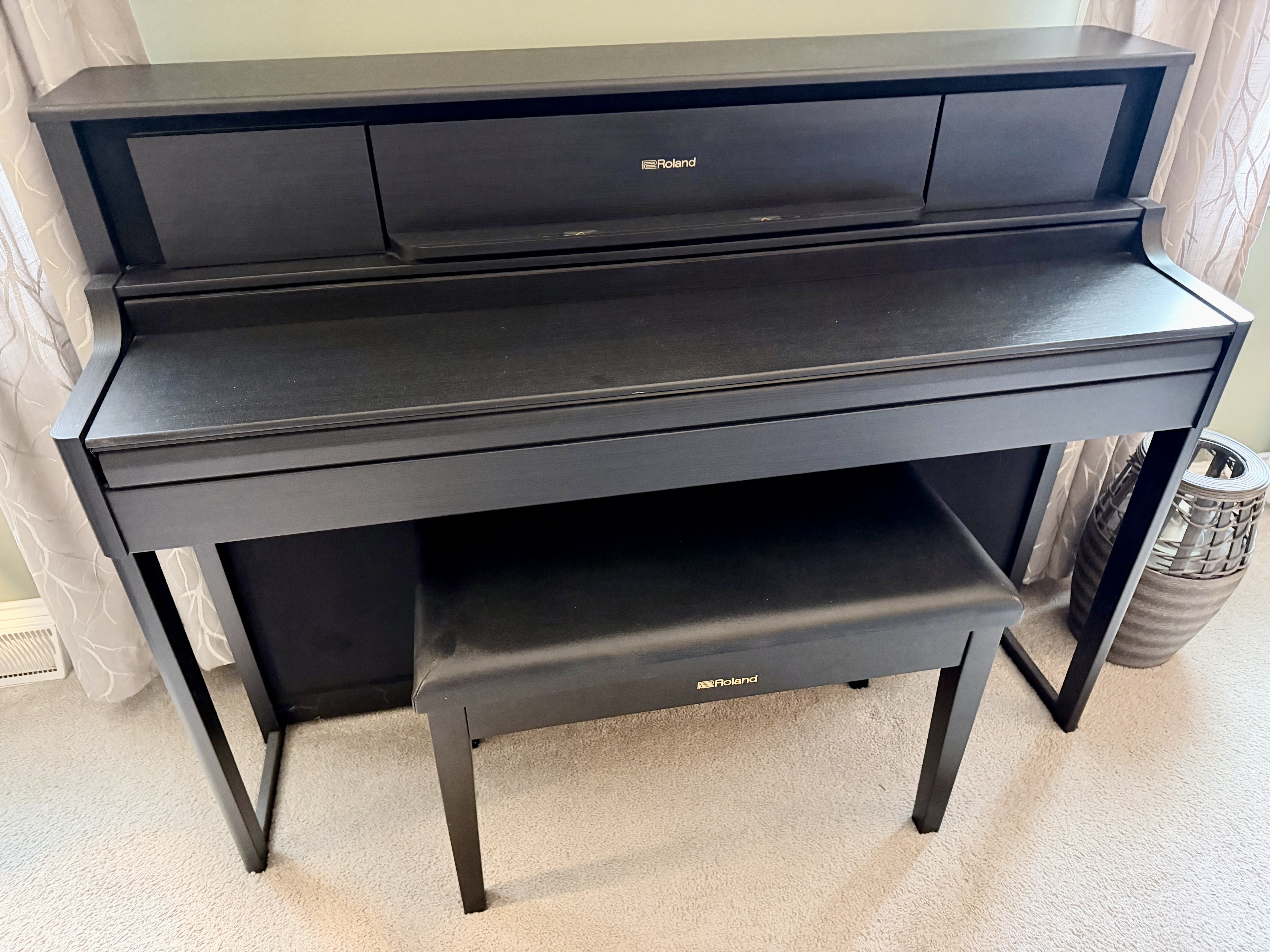 Roland LX705 For Sale