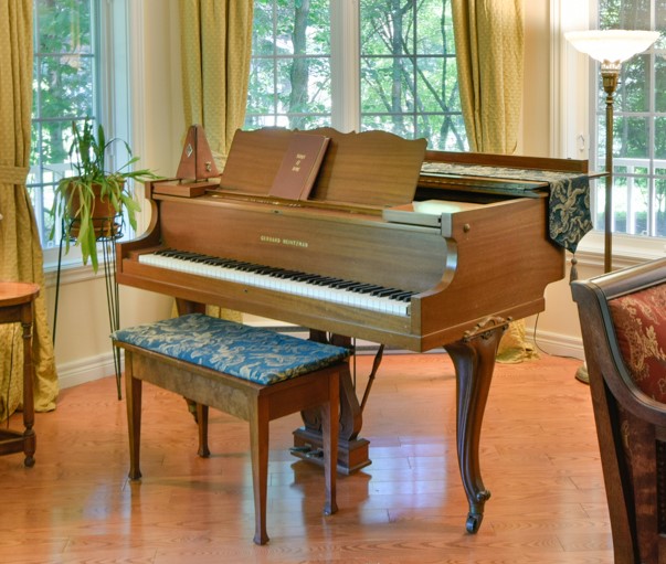 GERHARD HEINTZMAN BABY GRAND PIANO