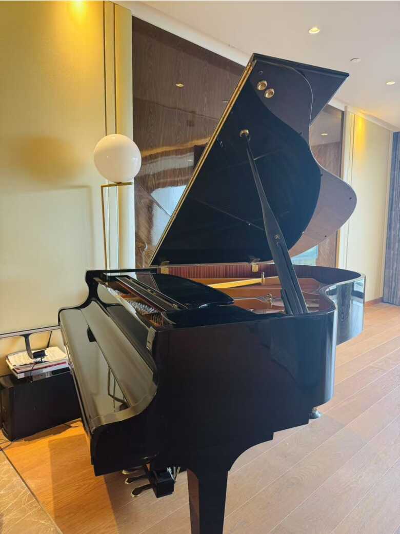 Shigeru Kawai SK-2 Classic Salon Grand (5'11") – Showroom Co
