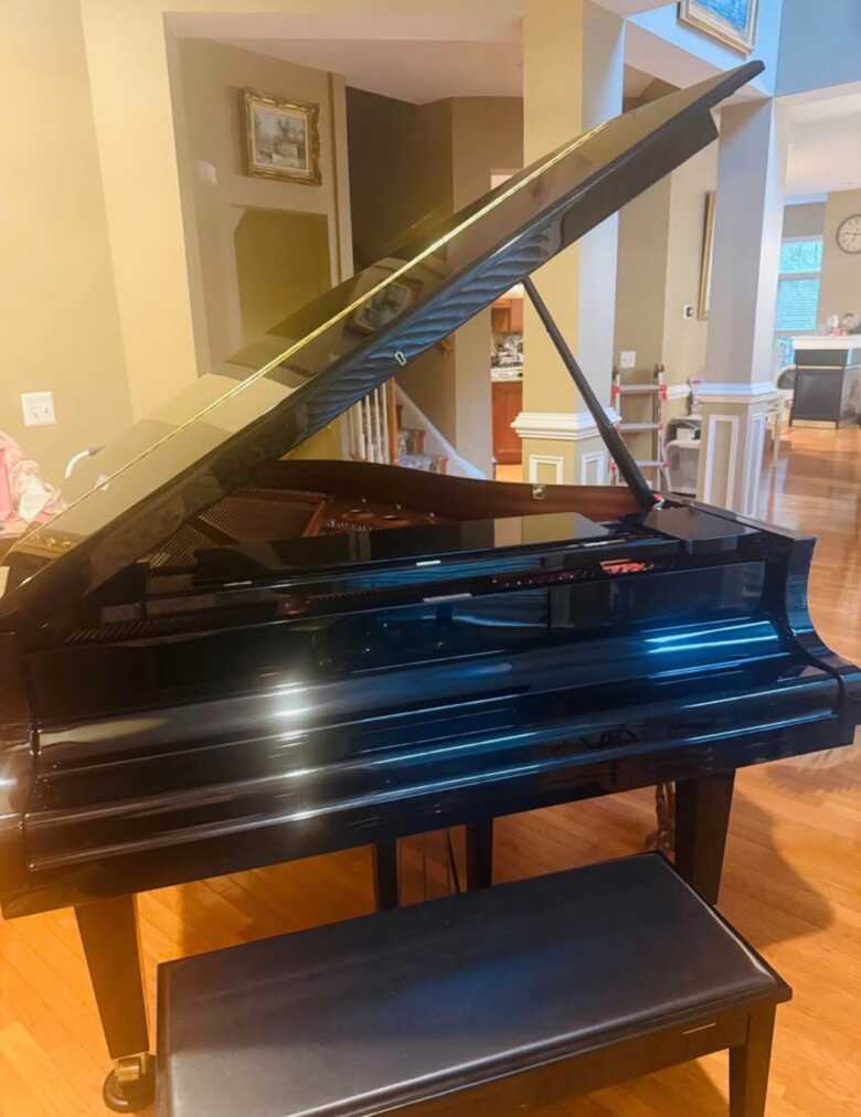 2017 Yamaha C2X Grand Piano - Like New - Polished Ebony