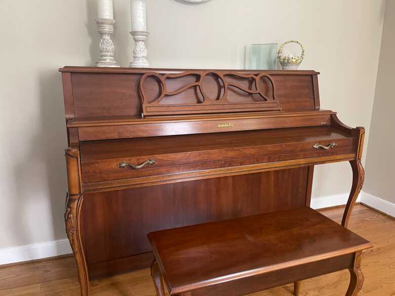 Beautiful Baldwin Acrosonic