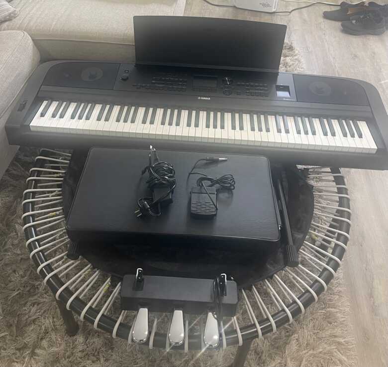 Yamaha Keyboard 88 key, 3 pedal unit, bench seat - $550 (Eas
