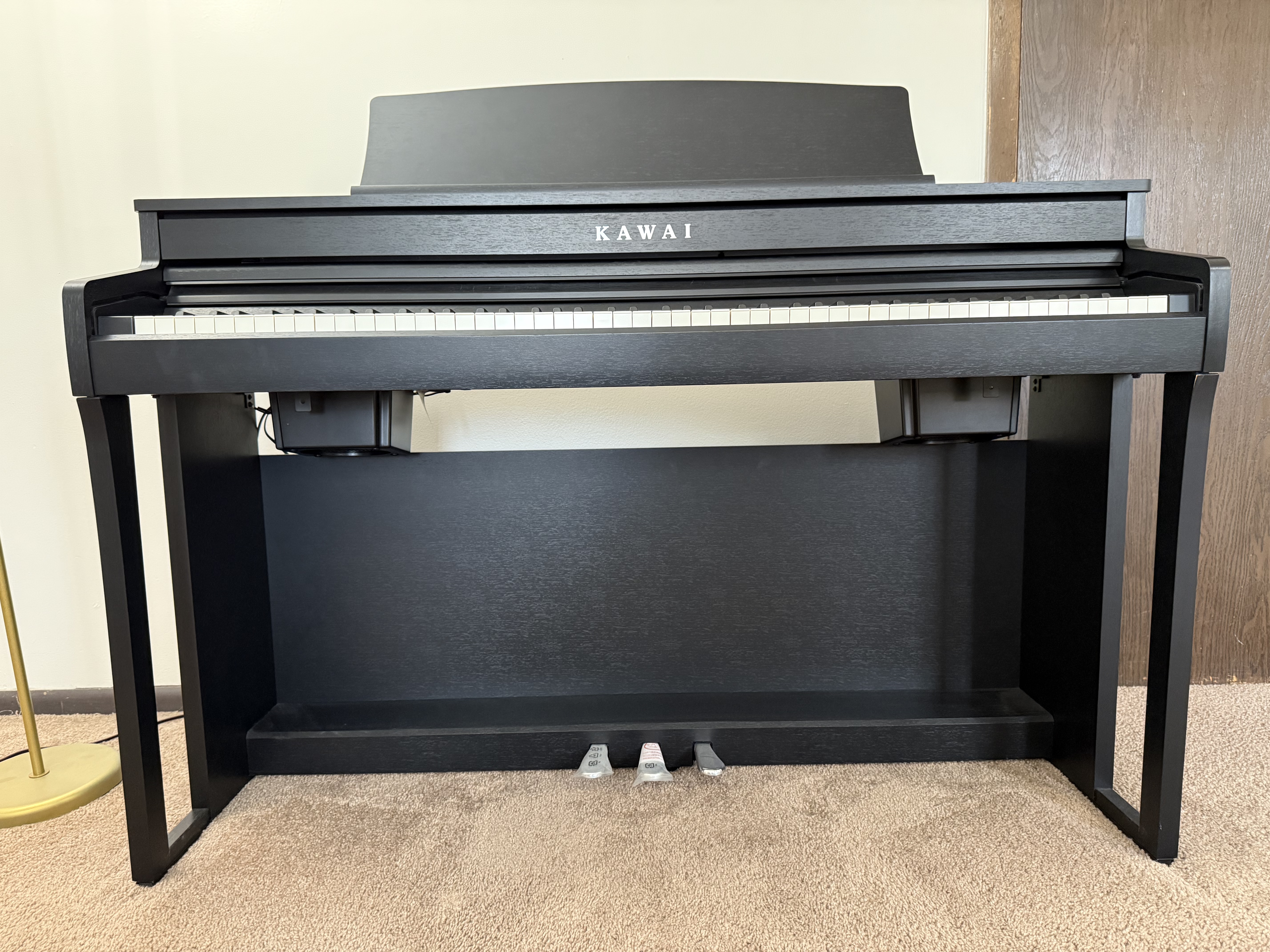Kawai CA49 lightly used, with bench