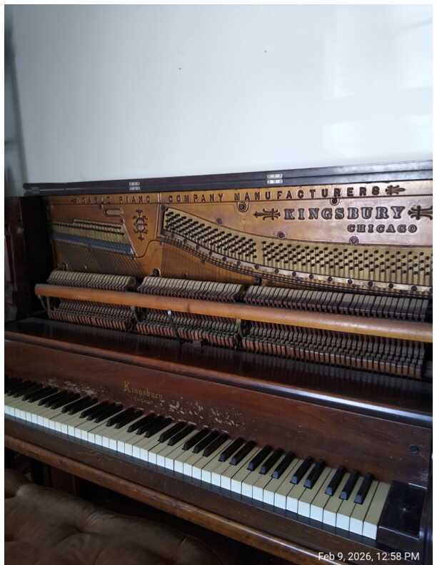 Antique Kingsbury Upright in southern Virginia