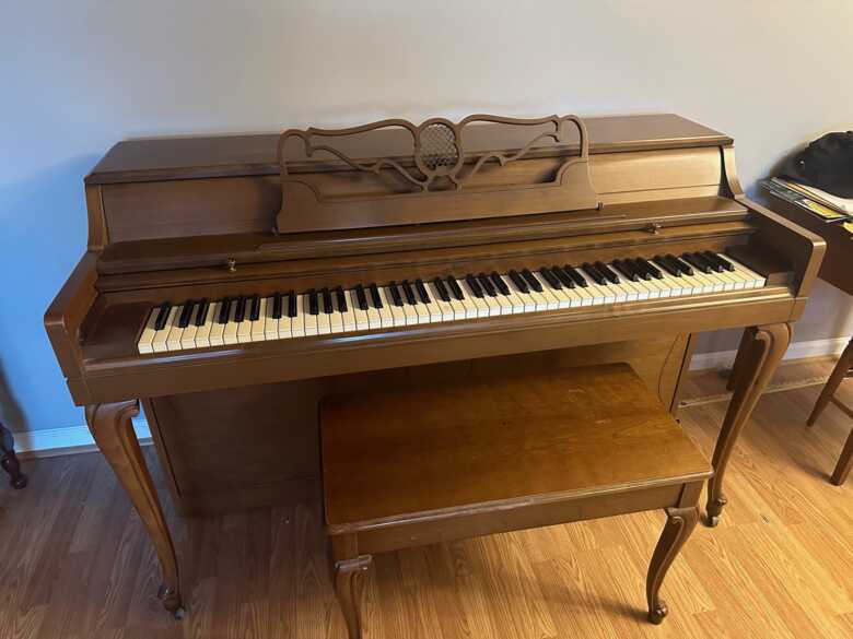 Late 60's  Early 70's Wurlitzer Spinet