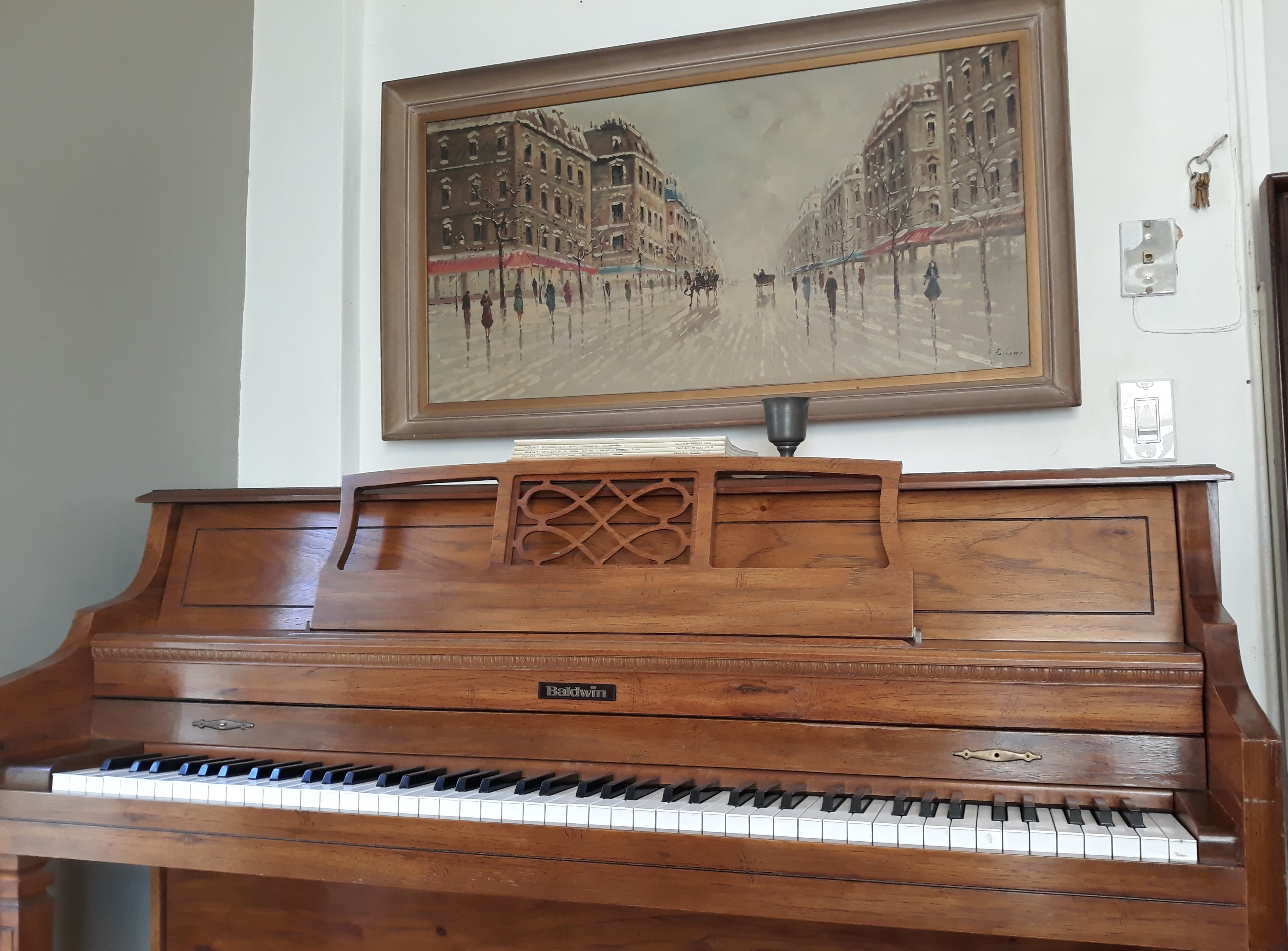 Vintage 1987 Baldwin 623 Upright Piano in Satin Walnut