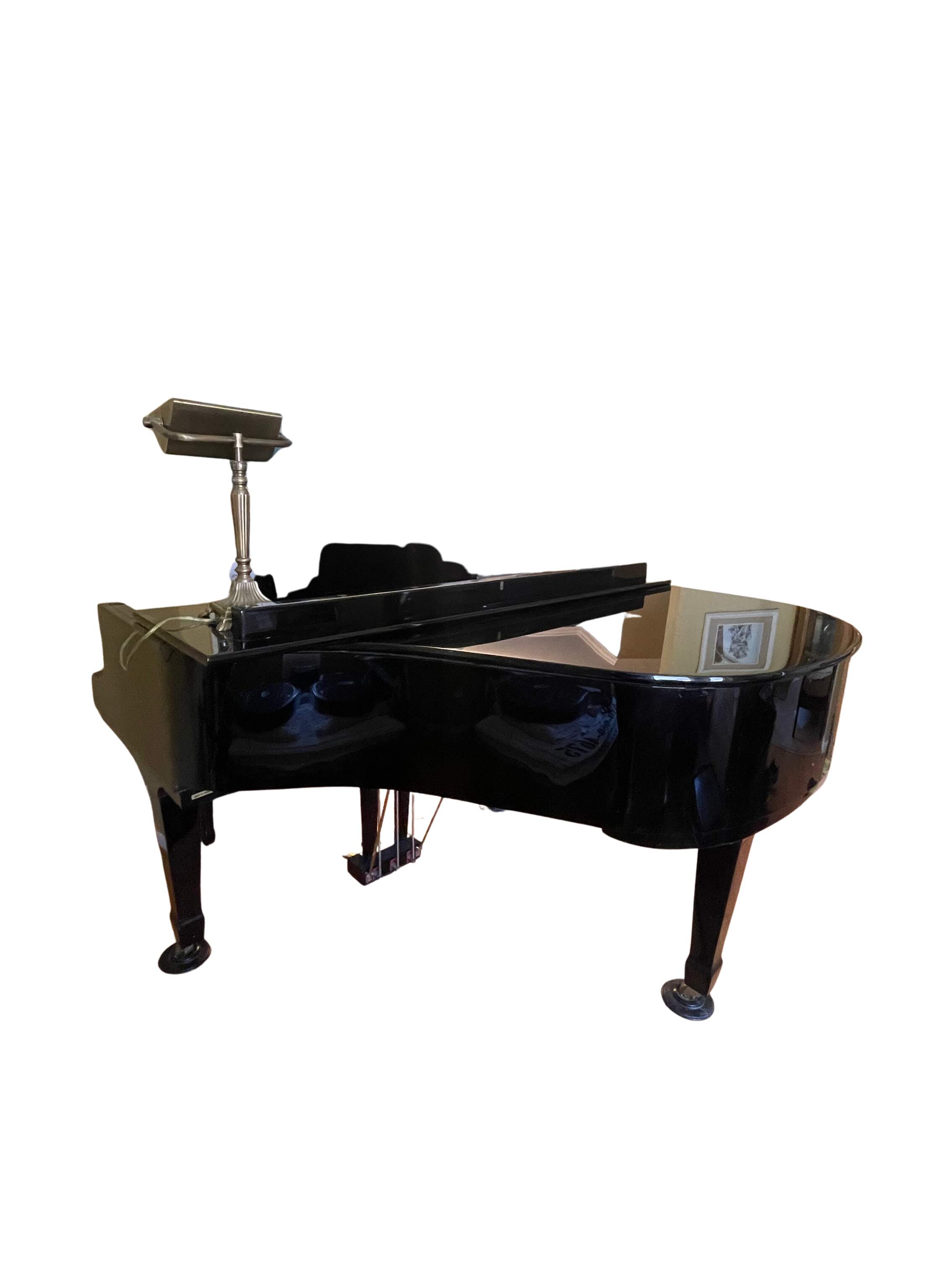 Young Chang Baby Grand Piano 4’10” Polished Ebony Good Condi