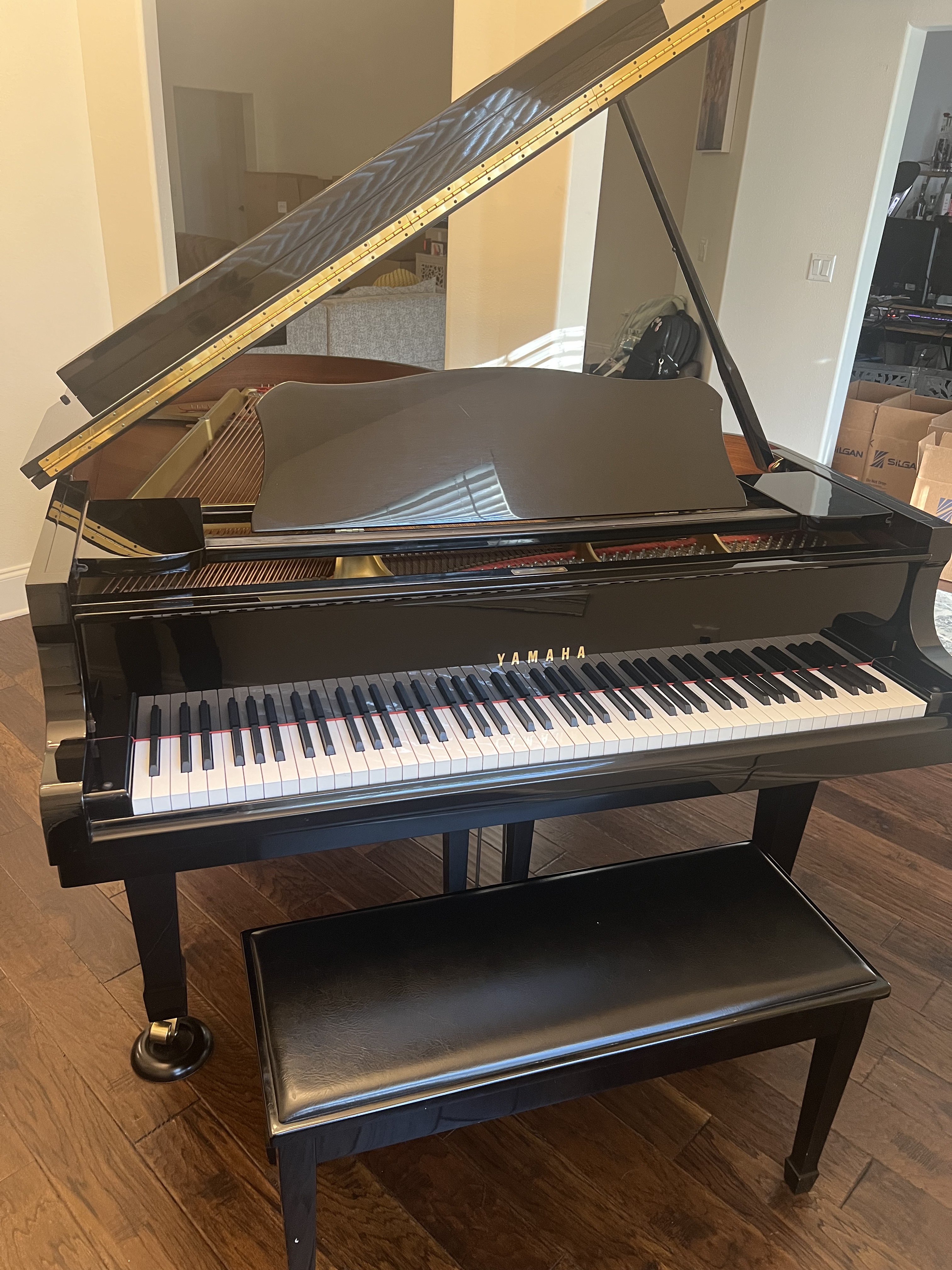 Yamaha G3R Professional Grand Piano (6'1") – Polished Ebony