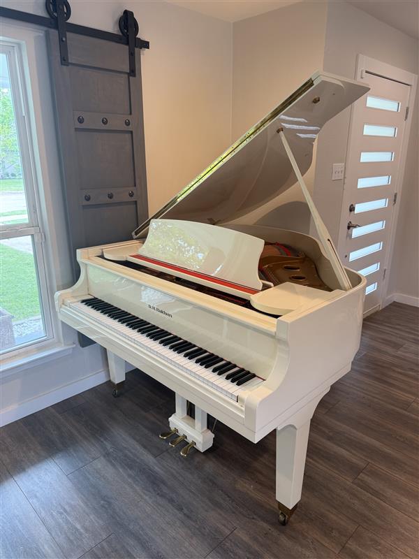 White 5' Baldwin Baby Grand