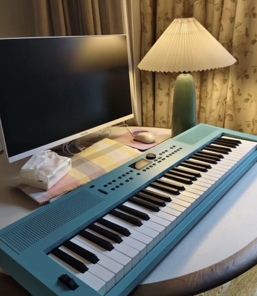 Roland GO:KEYS 3 Turquoise 61-Key Electronic Keyboard with b