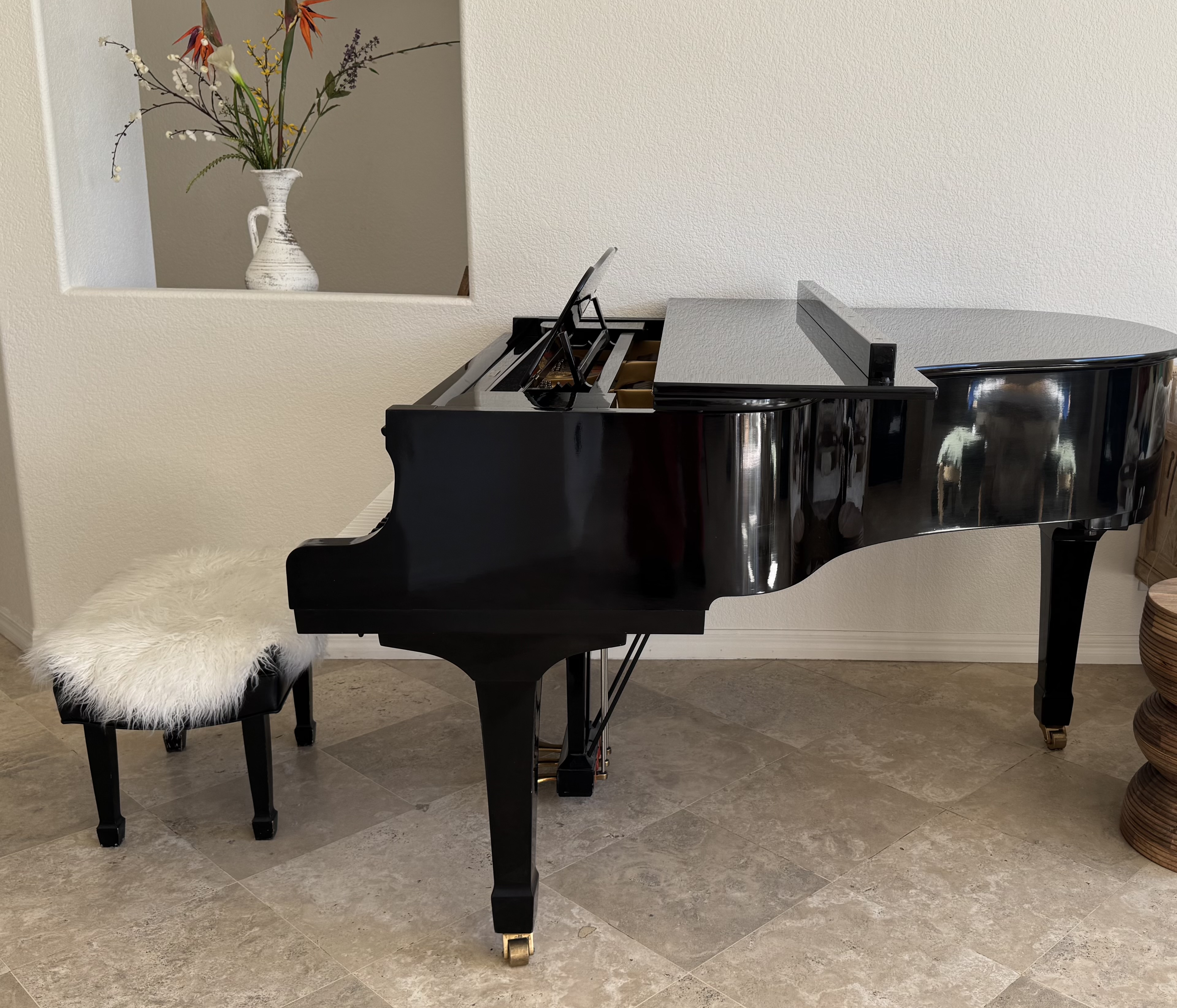 Yamaha G-2 excellent condition