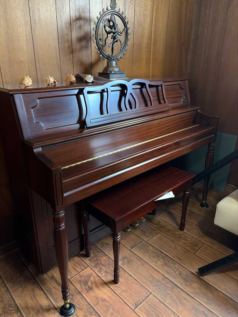 Used Looks new in excellent condition 