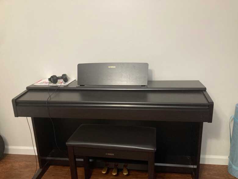 Yamaha Arius Series 88-Key Weighted Action Digital Piano