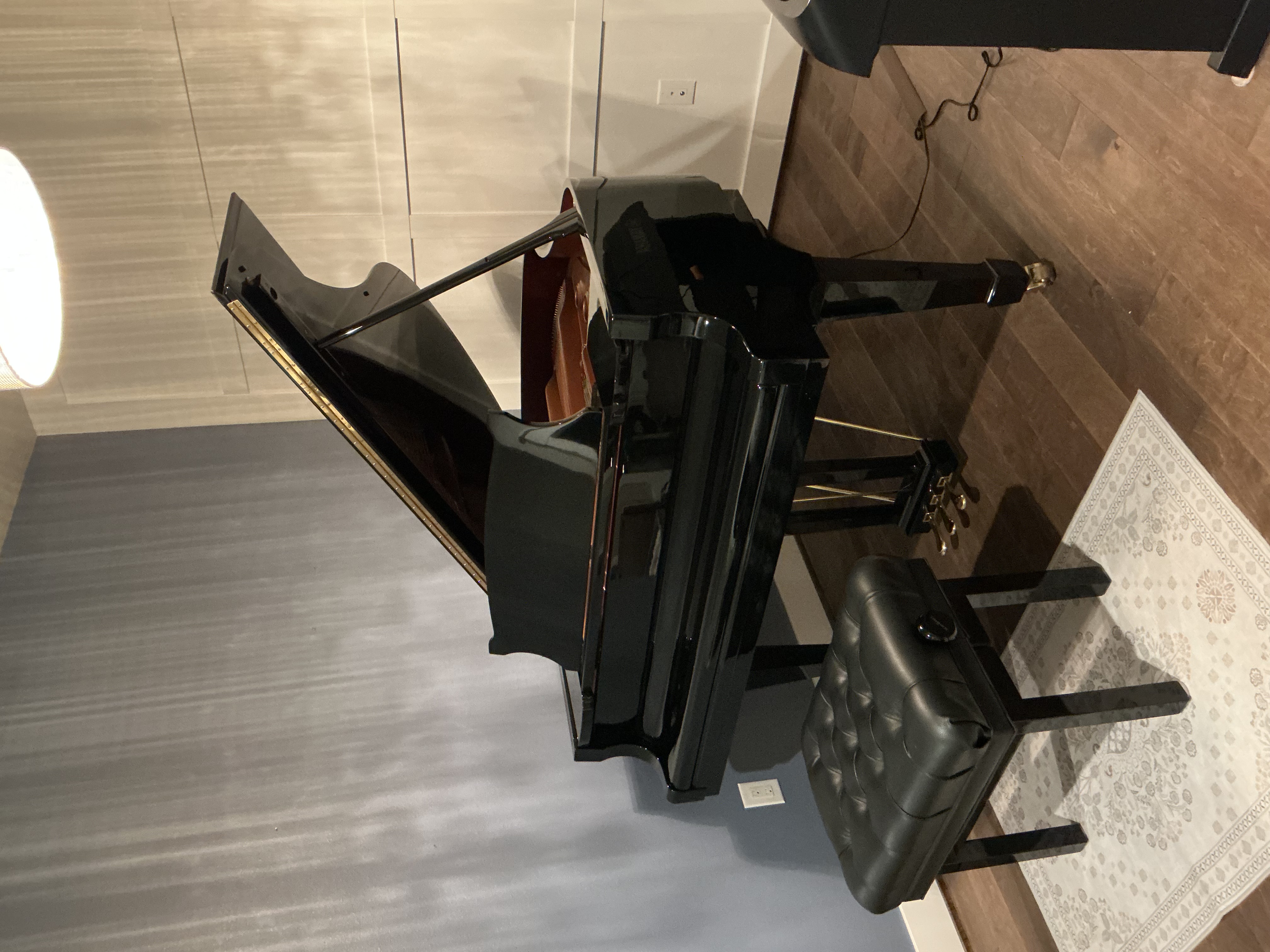 May Berlin by Schimmel Model 162 and bench