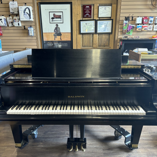 Full-sized Concert Grand at AMAZING PRICE