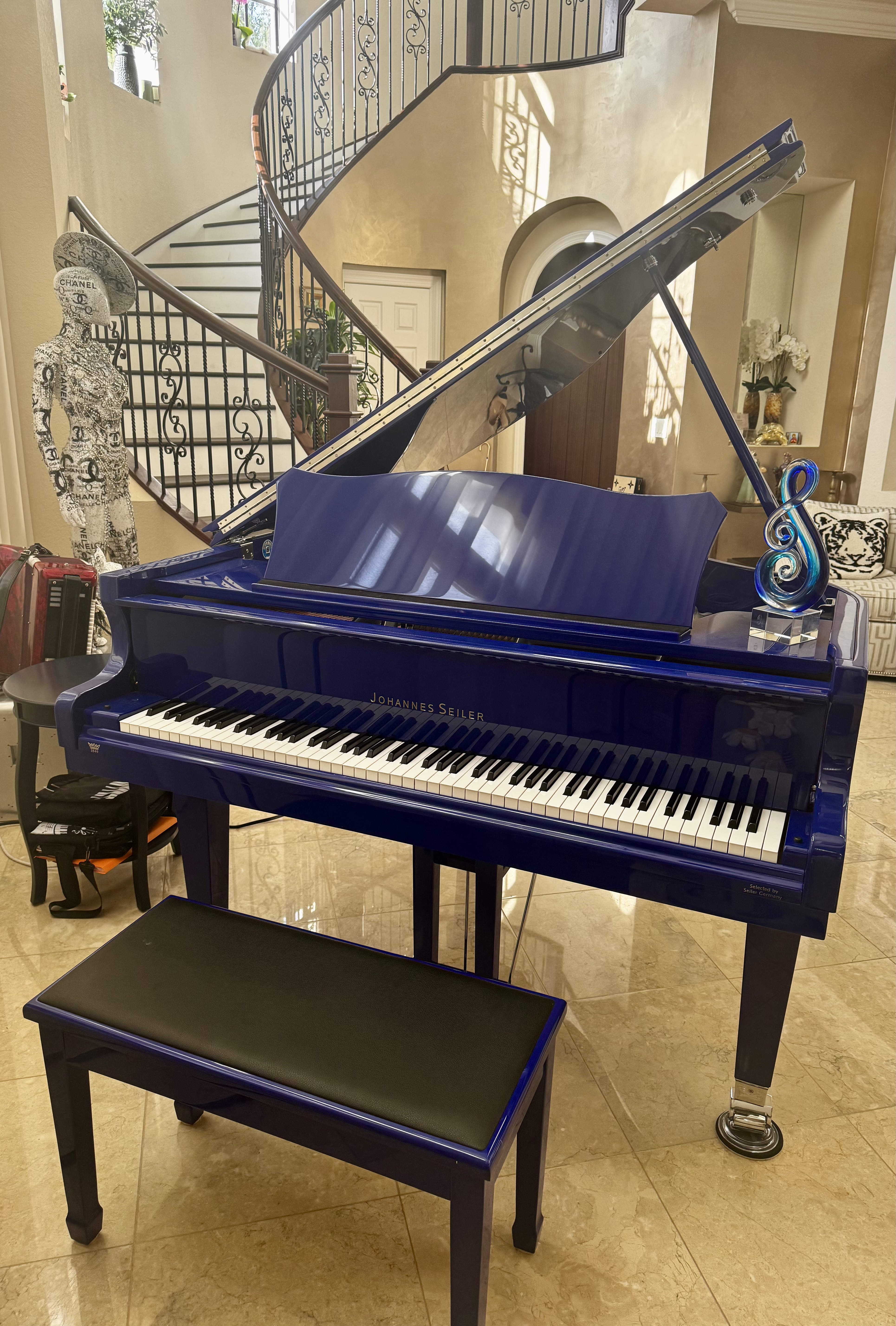 Luxury Blue Self-Playing Baby Grand Piano – Johannes Seiler