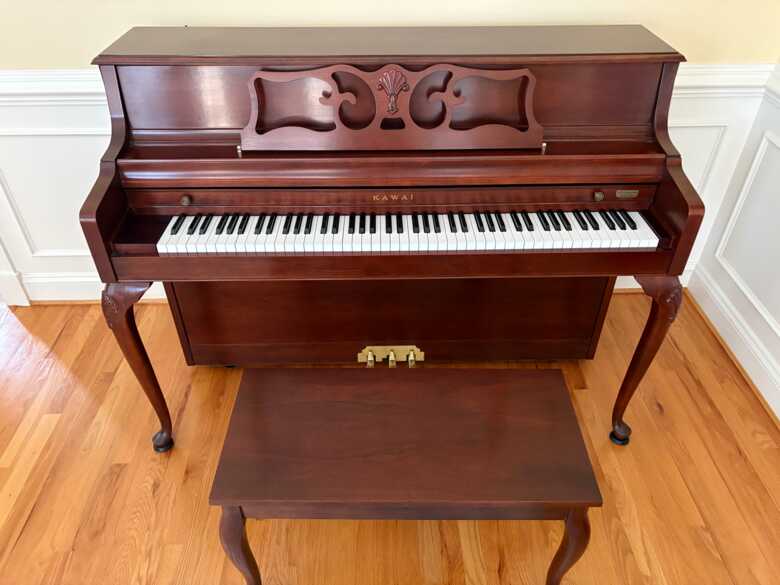 Beautiful Mahogany Kawai Upright Piano in Pristine Condition