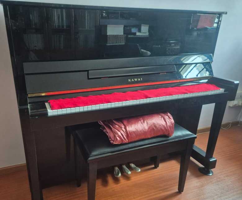 2nd-Hand Upgright Piano for Sale 