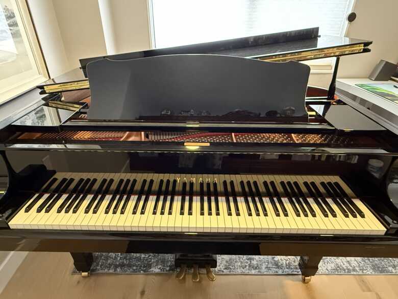 Yamaha C2 5' 8" Conservatory Classic Collection Grand Piano