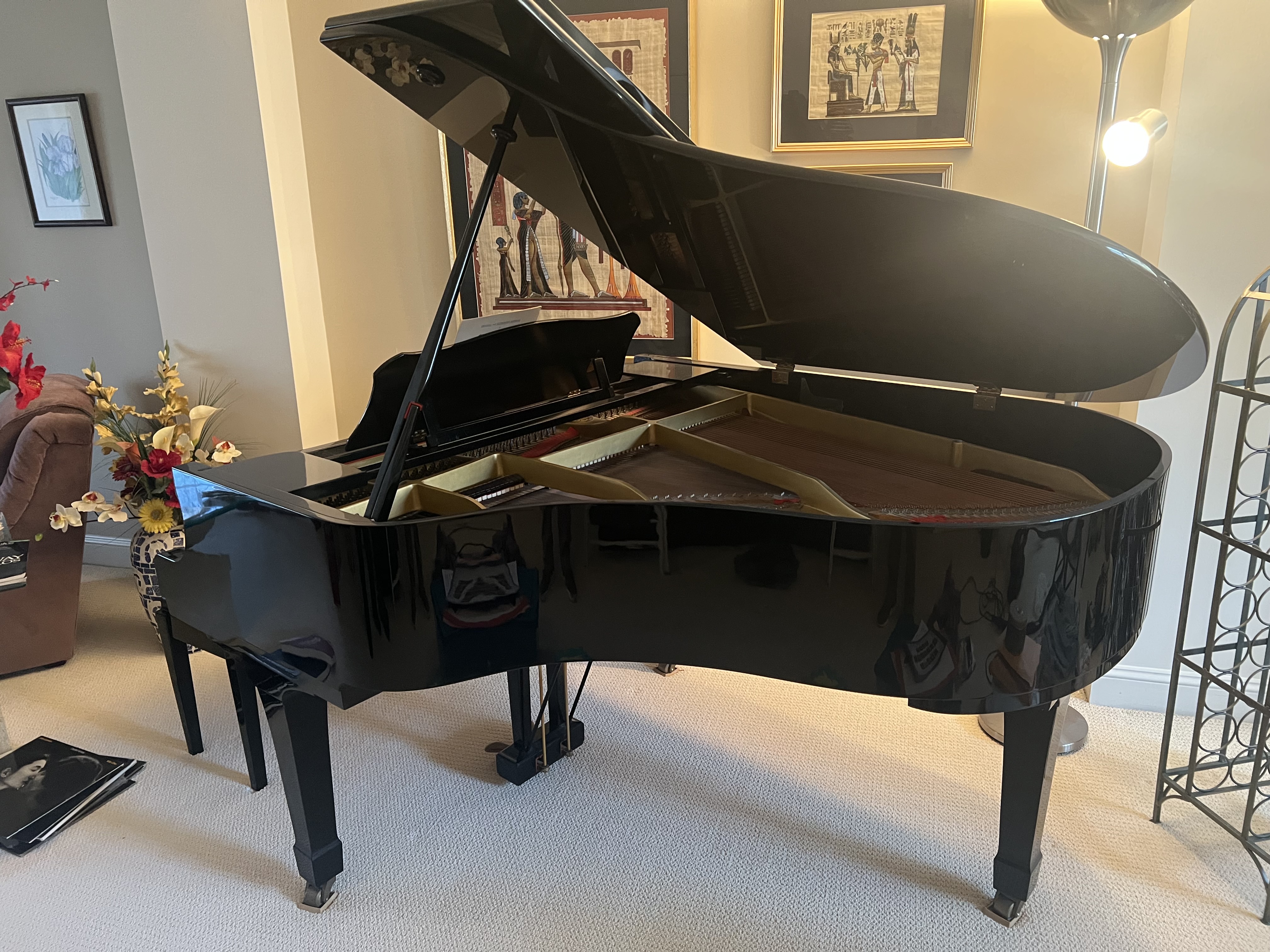 Beautiful Yamaha Baby Grand Piano