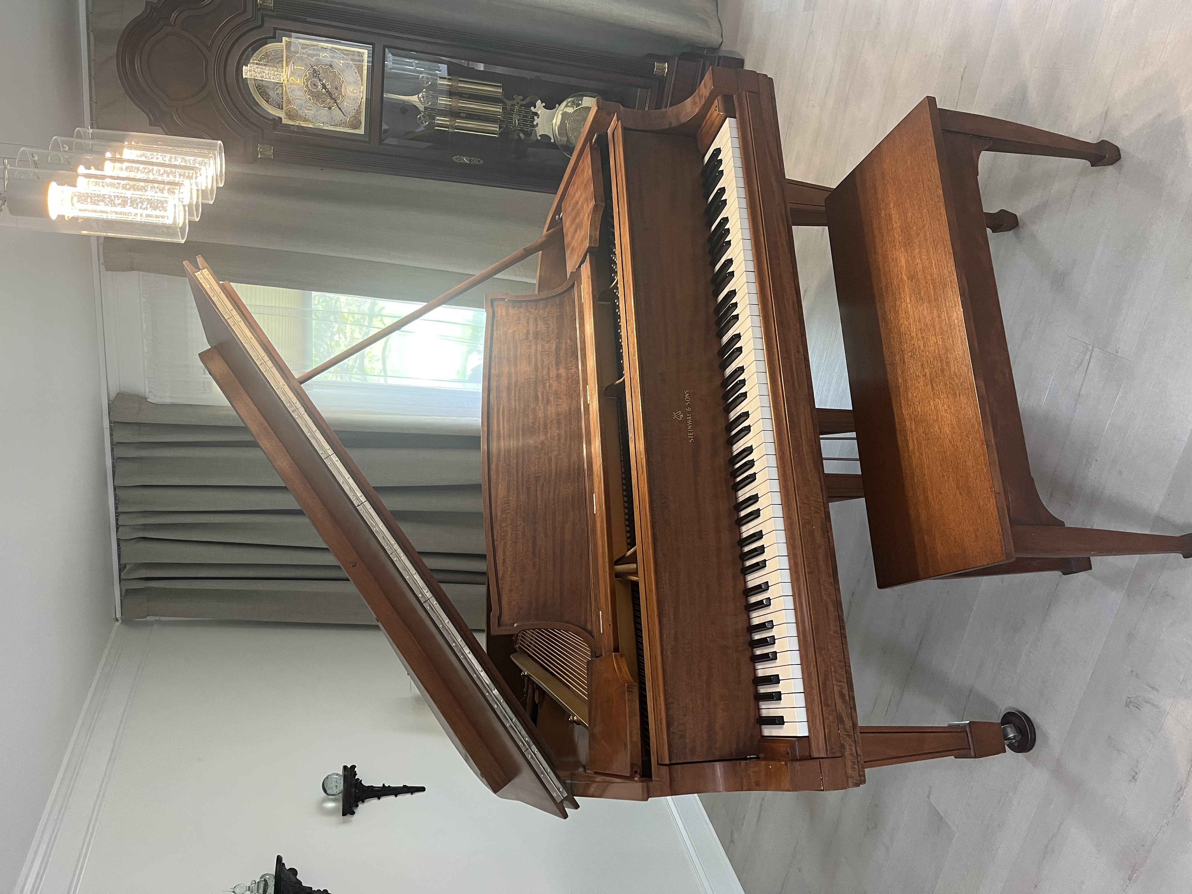 Vintage Steinway 1924 L mahogany Grand