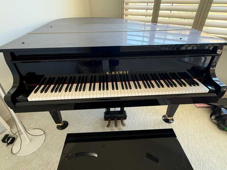 Kawai Baby Grand GL-10 Excellent Condition like brand new  