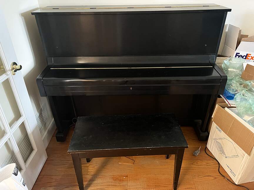 Yamaha U1 piano, excellent condition