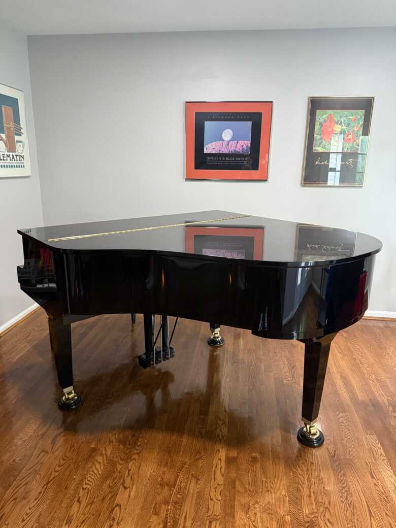 Great condition Yamaha Baby Grand!
