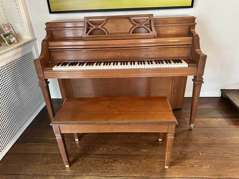 Steinway Upright - Beautiful Sound, Well Maintained