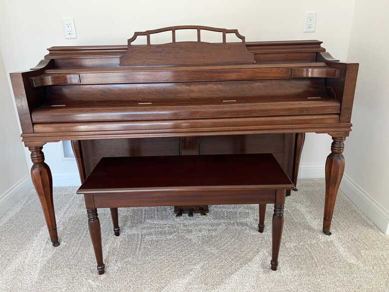 Knabe Mignonette Console Piano