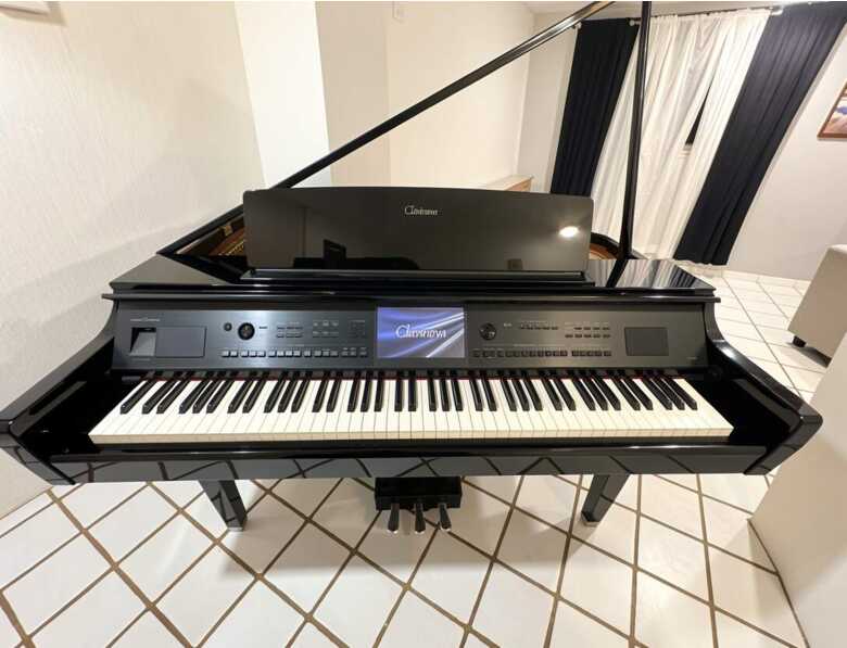 Yamaha Clavinova CVP-809GP Digital Baby Grand 